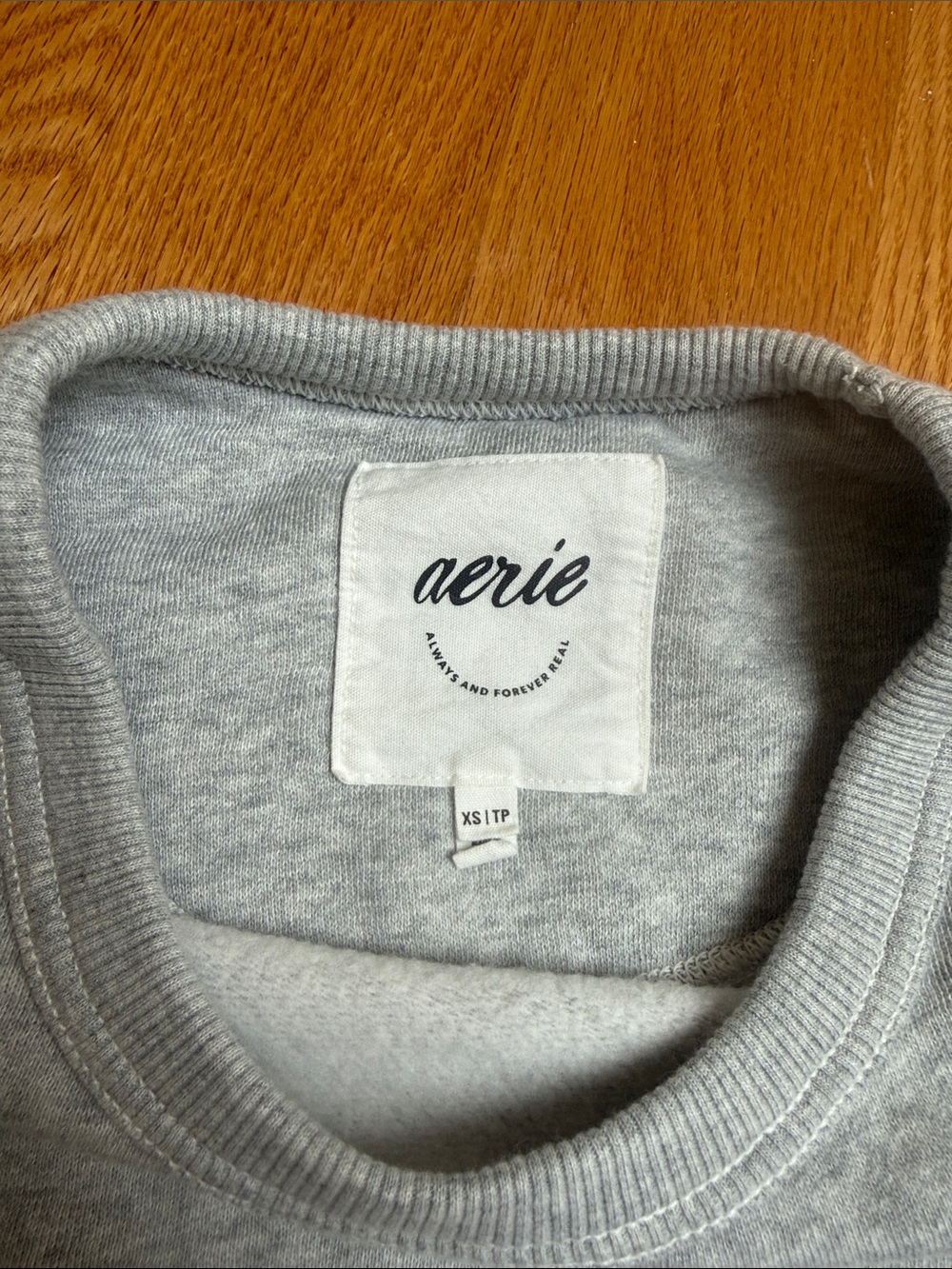 Aerie Très Chic Oversized Crew Neck Sweatshirt XS - Picture 3 of 6